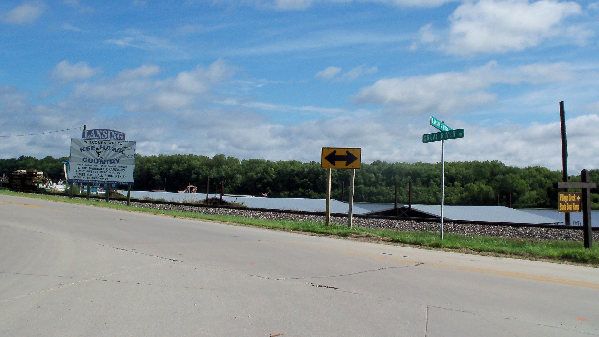 File:Lansing, IA 52151, USA - panoramio.jpg