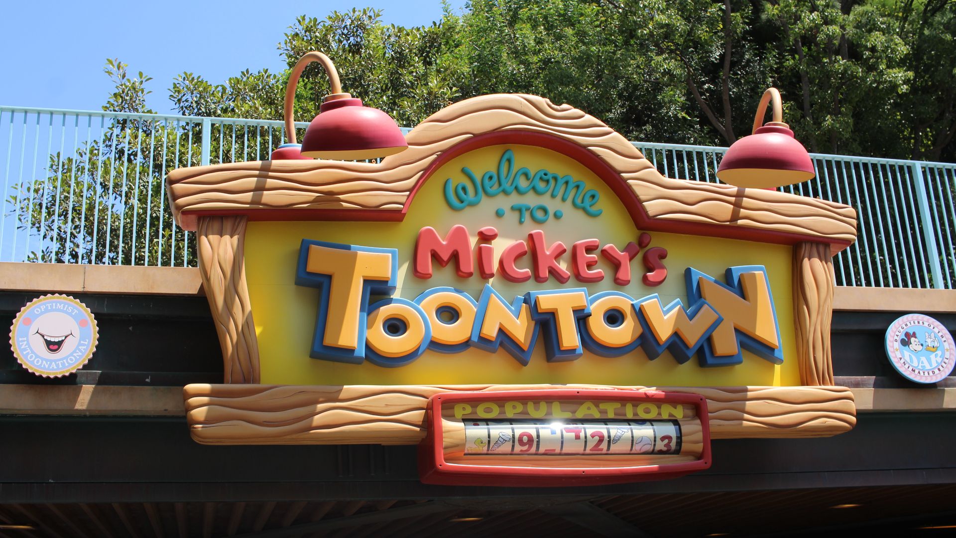 File:Toontown (28187093634).jpg