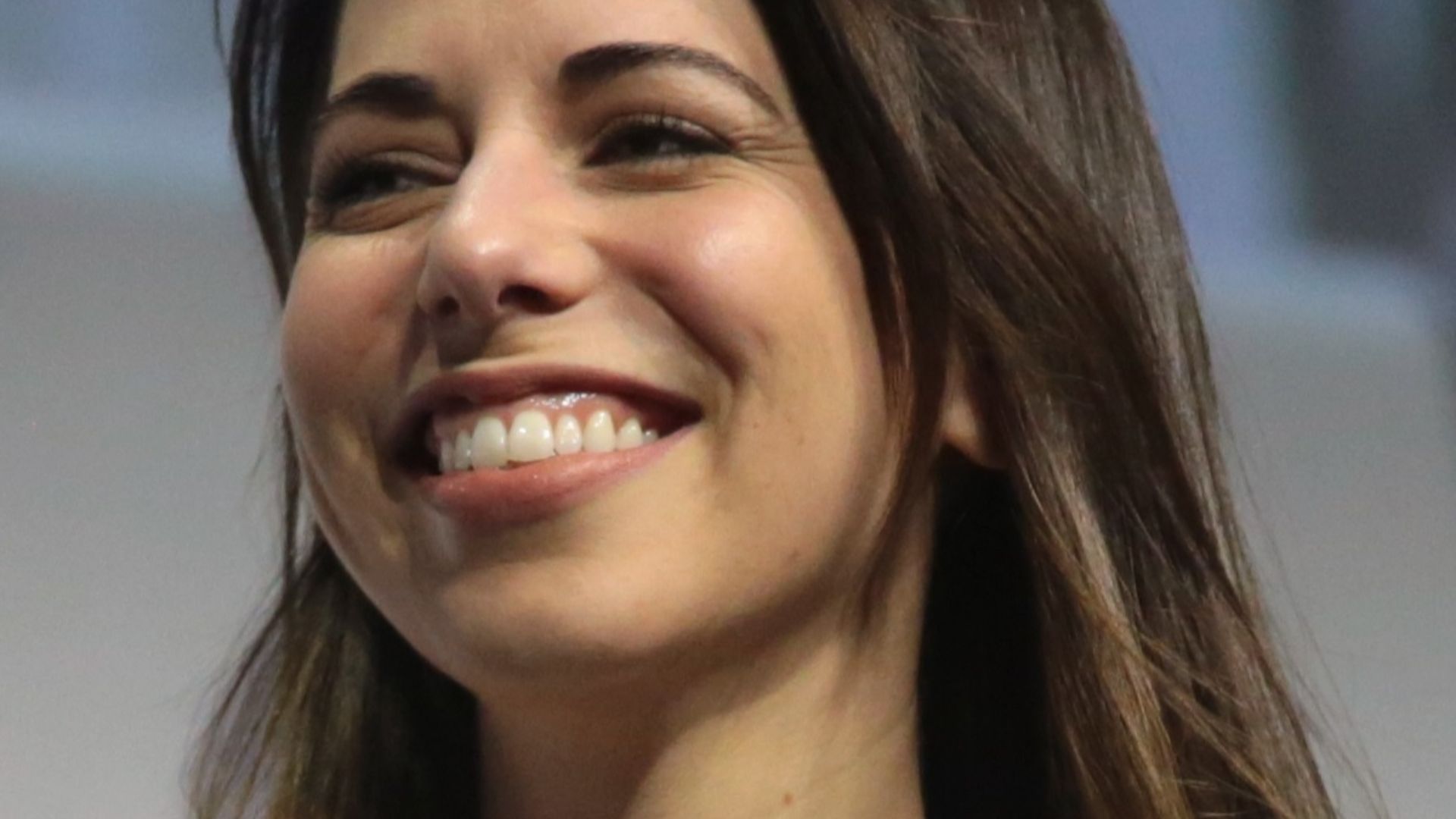 File:Laura Bailey at WonderCon 2017 (cropped).jpg