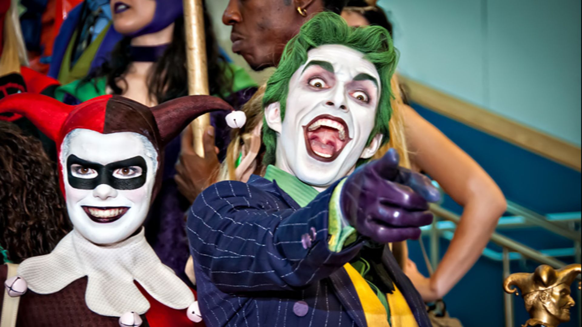 File:Big Wow 2013 - Harley Quinn & The Joker (8845880658).jpg