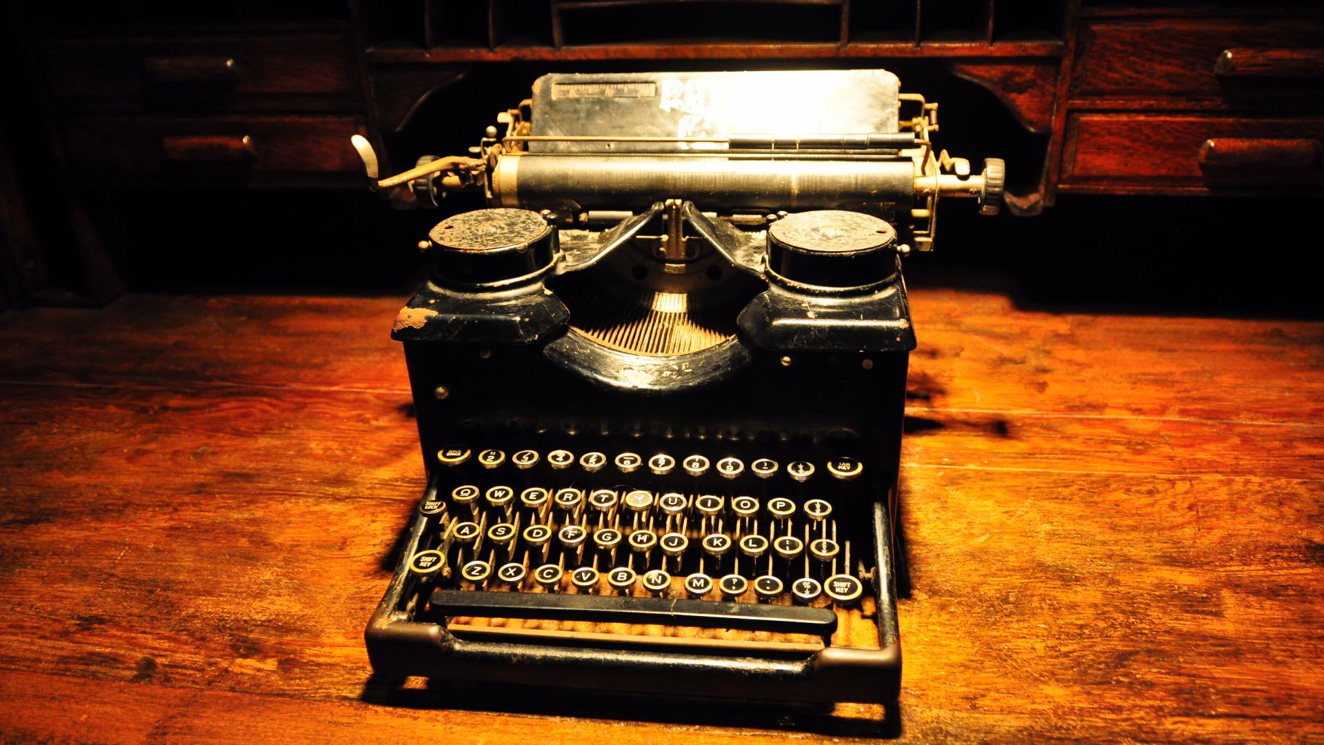 File:Typewriter (4855182596).jpg