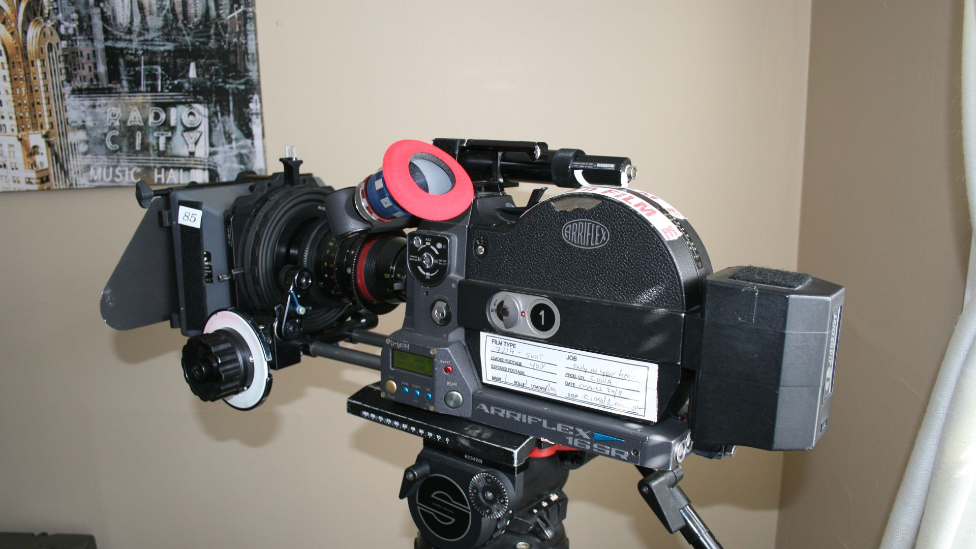 File:16 mm Film camera.JPG