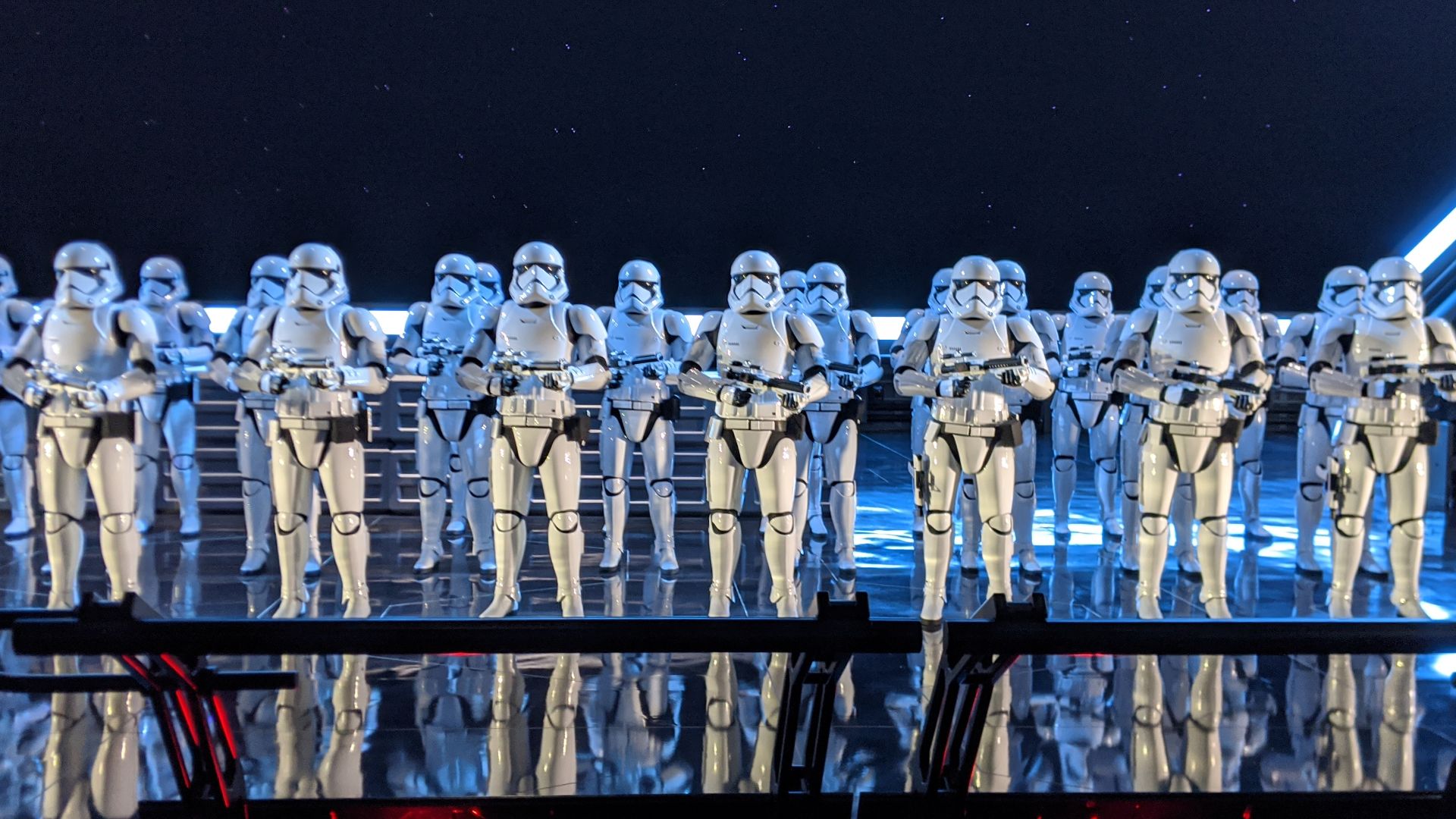 File:Star Wars Rise of the Resistance 05.jpg