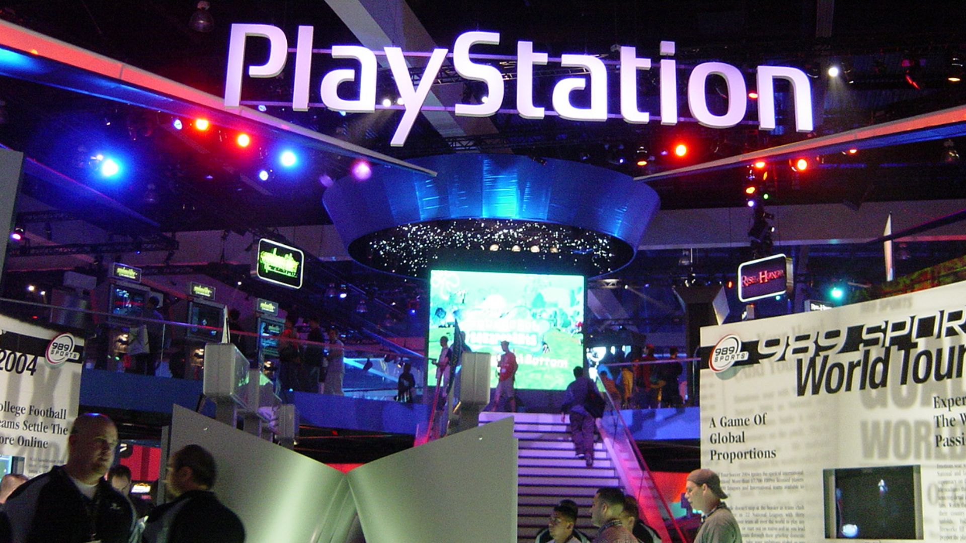 File:PlayStation E3 2003.jpg