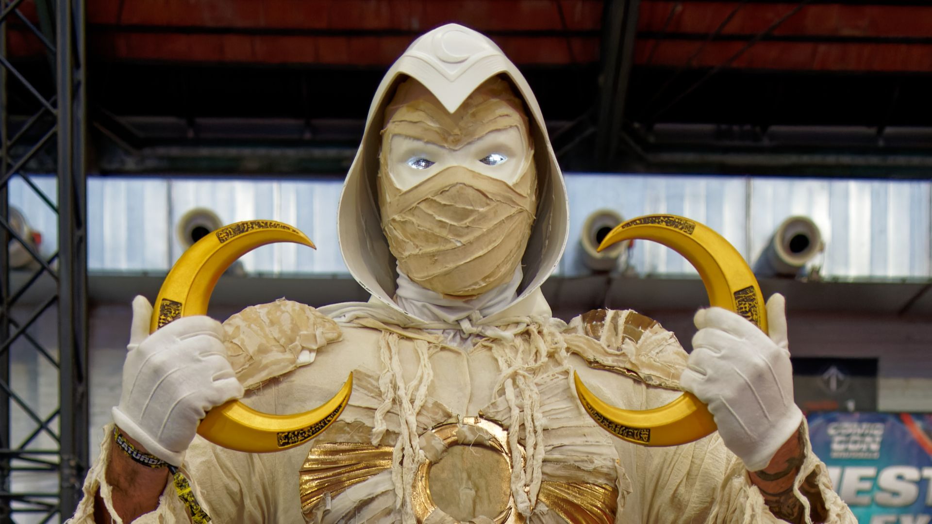 File:Cosplay of Moon Knight at Comiccon Brussels 2023.jpg