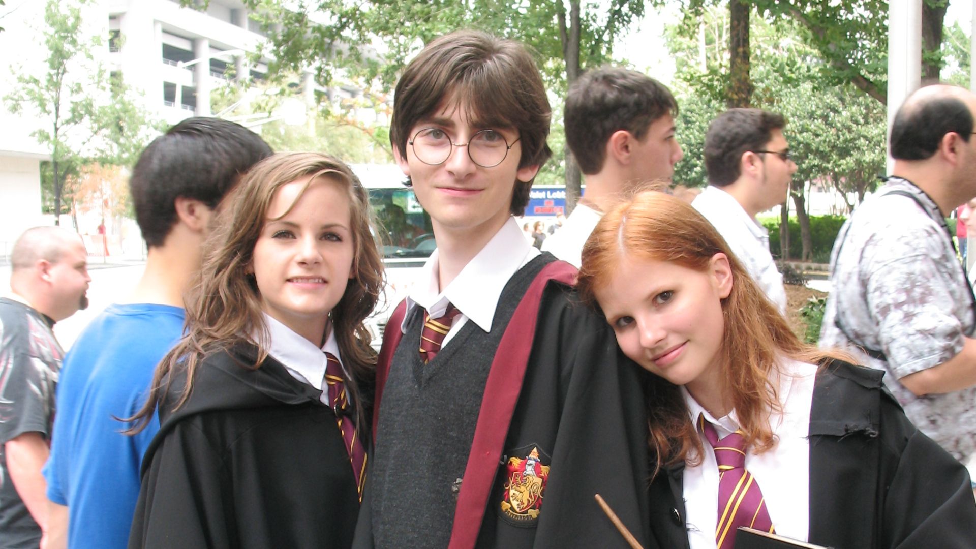 File:Harry Potter robes.jpg
