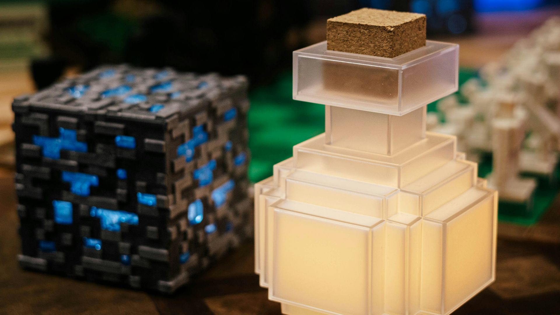 a couple of cubes sitting on top of a table