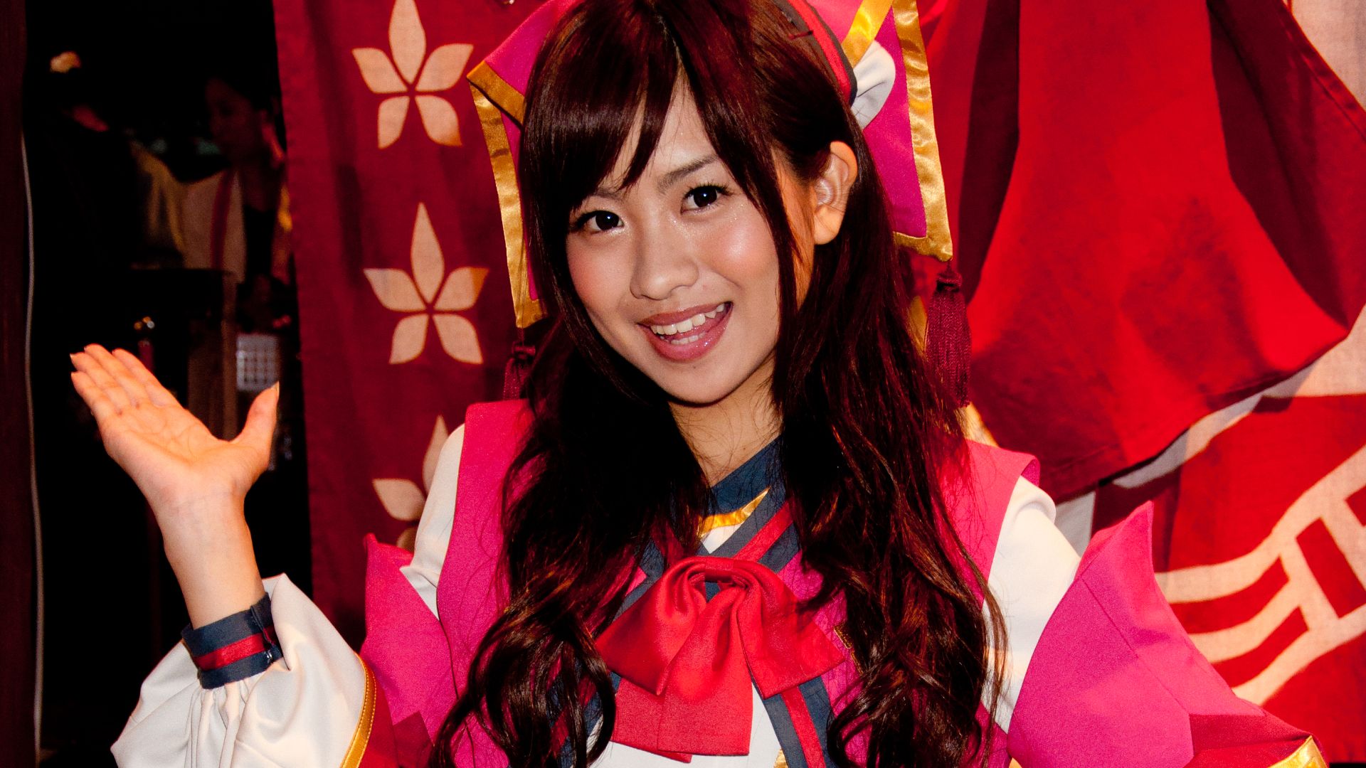 File:Marie Soda's cosplay of Monster Hunter at Tokyo Game Show 20100917a.jpg