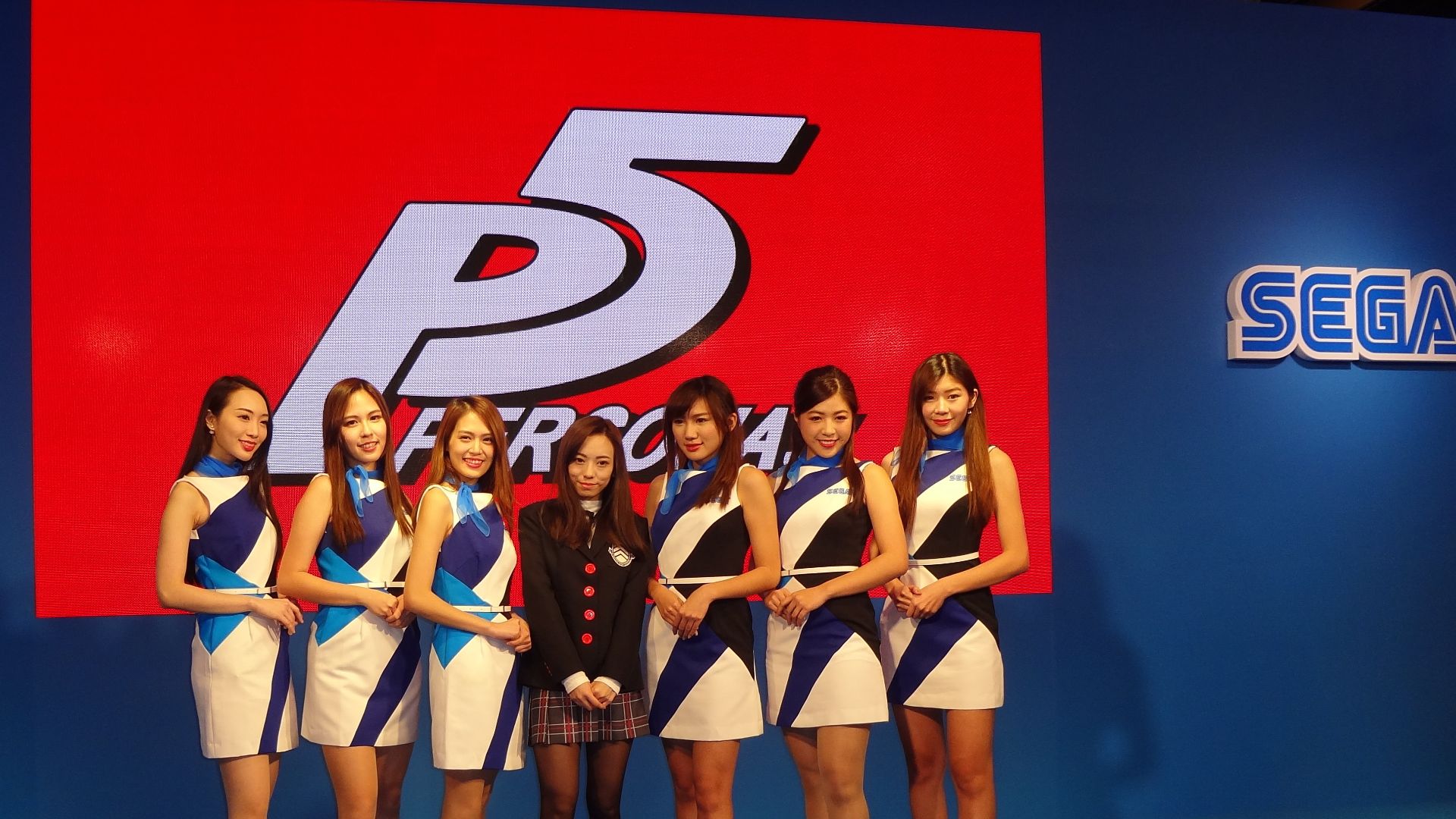 File:Sega promotional models and Persona 5 title, Taipei Game Show 20170123.jpg