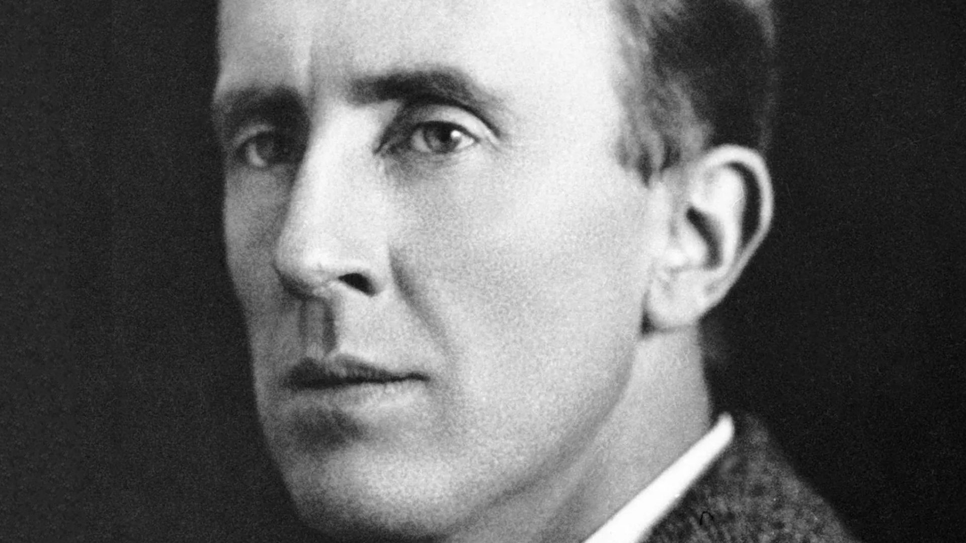 File:J. R. R. Tolkien, ca. 1925.jpg