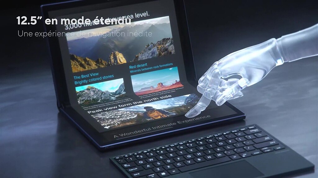 1024px-ASUS_Zenbook_17_Fold_OLED_5.jpg