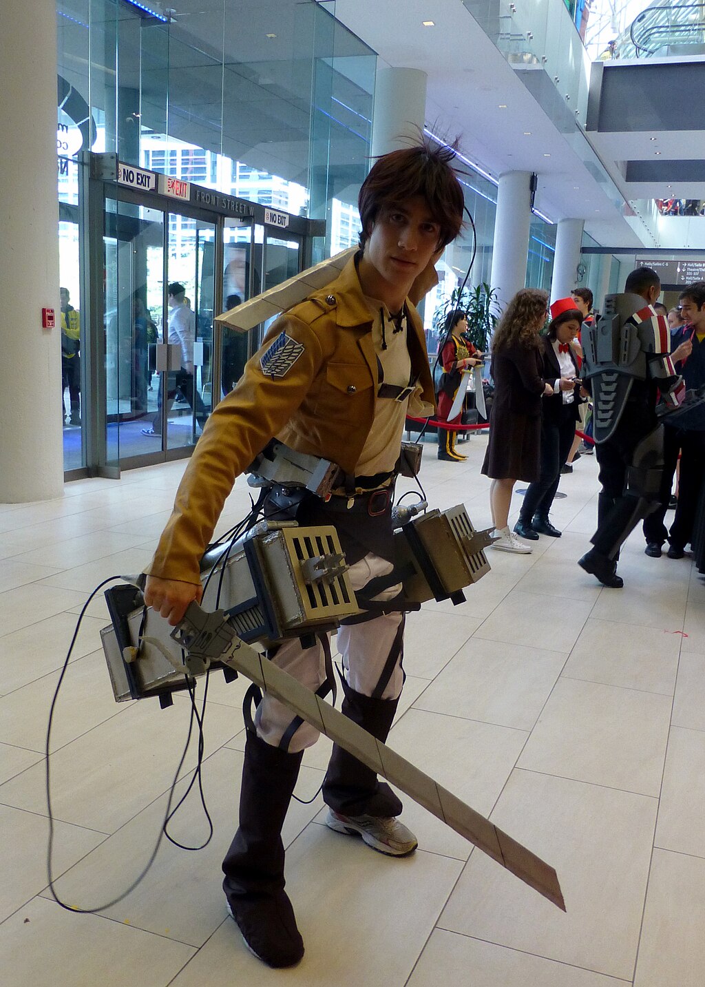 1024px-Cosplay_of_Eren_Yeager-2.jpg
