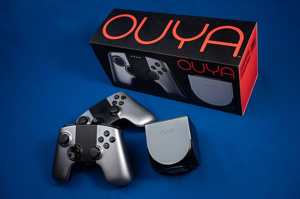1024px-Ouya_with_controllers_and_box-1.jpg