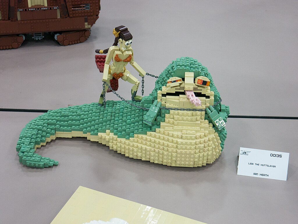 1024px-brickscascade2018starwars0928392851488-1.jpg