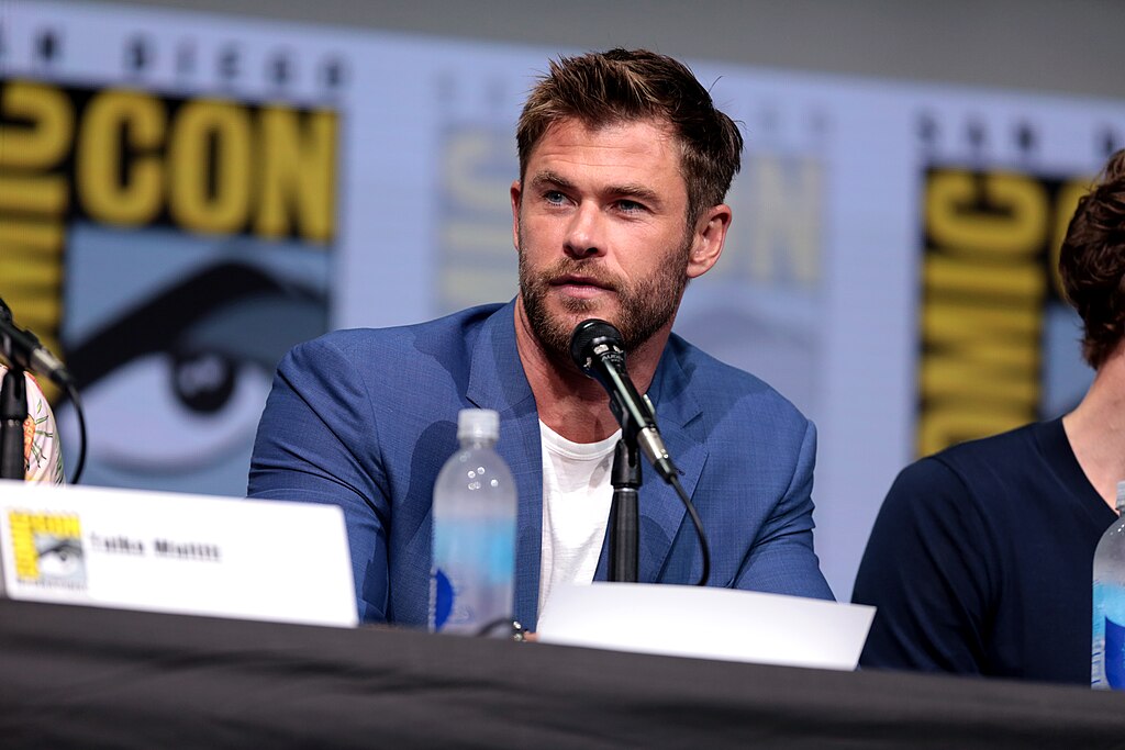 1024px-chrishemsworth36076112092.jpg