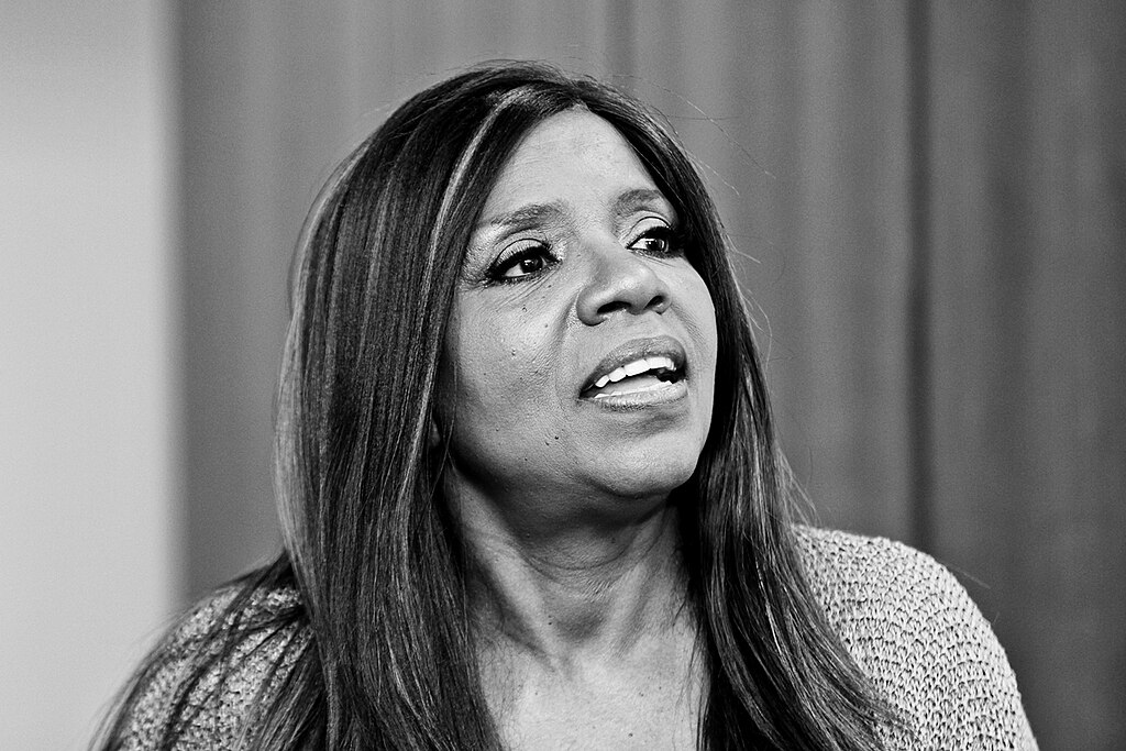 1024px-gloriagaynor15387585969-1.jpg