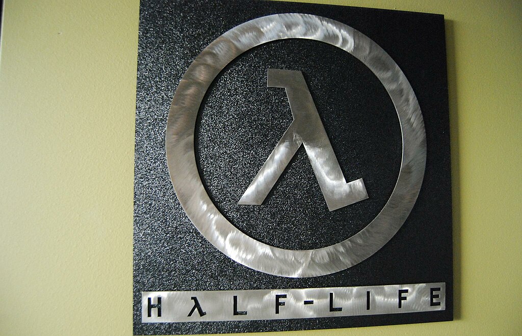 1024px-half-life3080617459.jpg