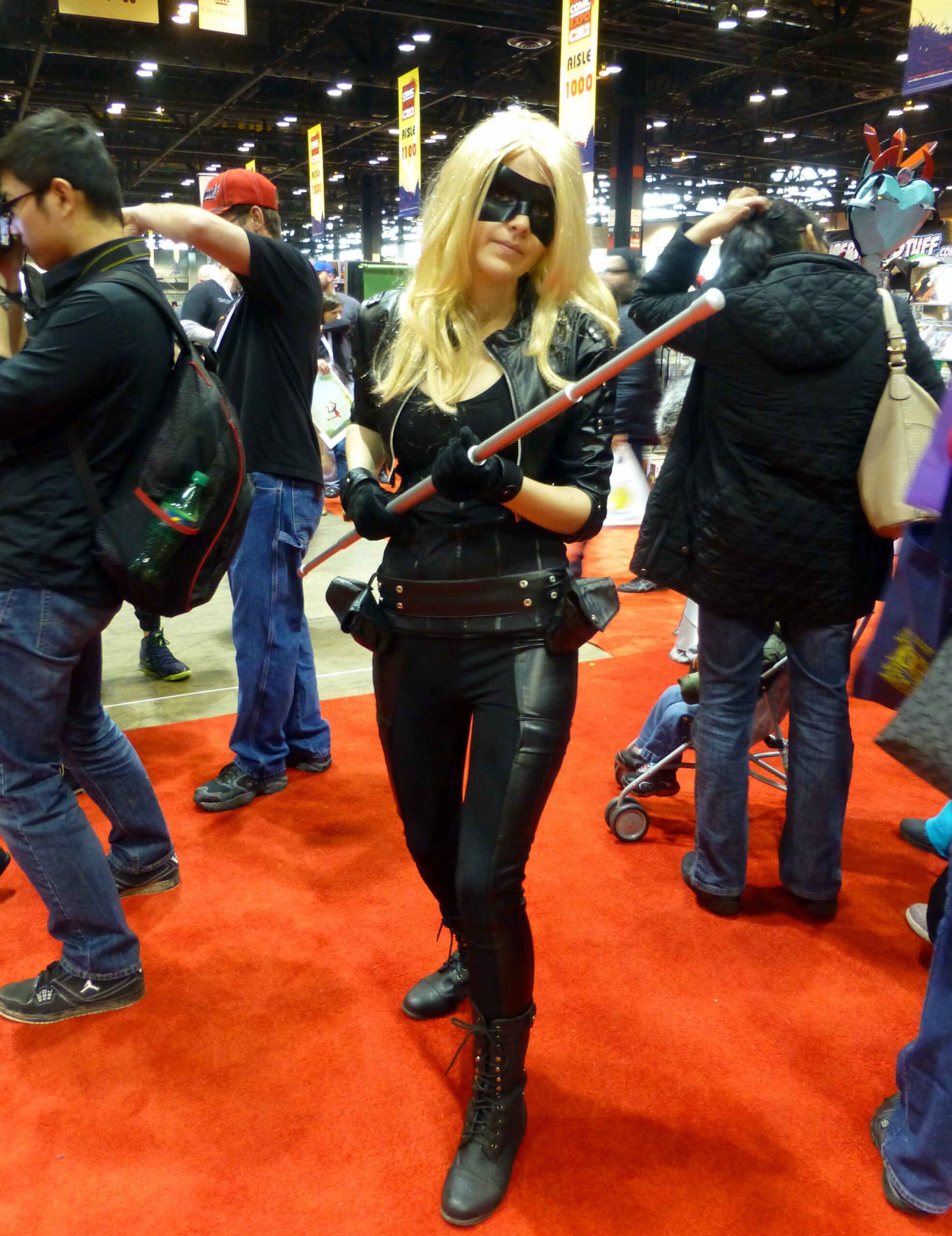 C2E2_2015_-_Black_Canary_2528173067496352529-scaled-3.jpg