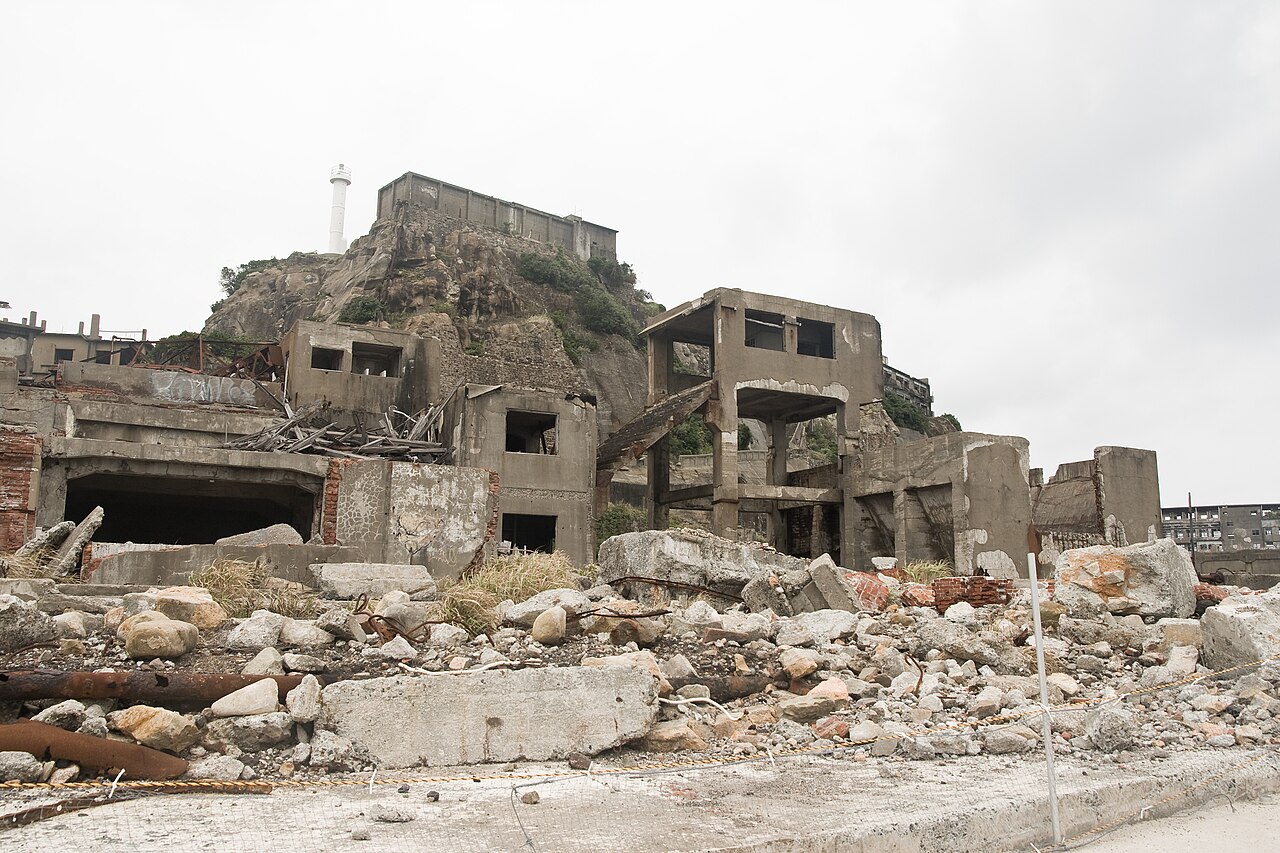 Hashima_Island_12-1.jpg
