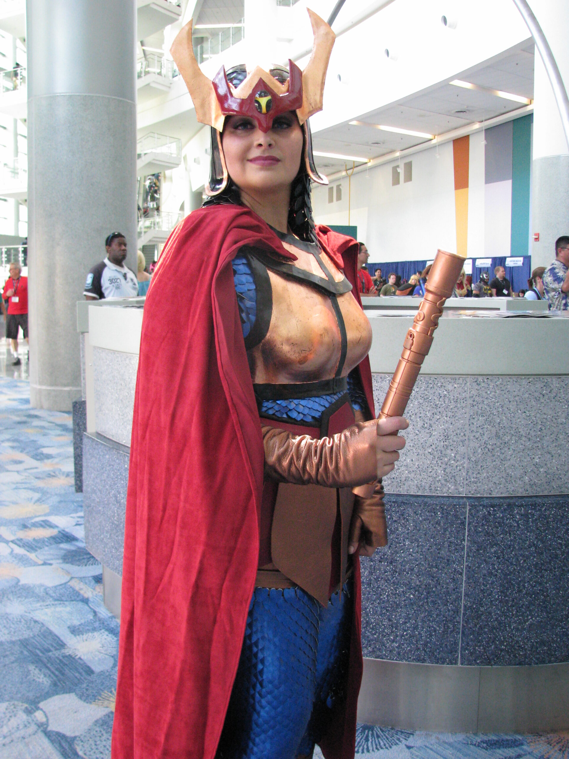 WonderCon_2014_-_Big_Barda_Cosplay_2528139550151832529-scaled-2.jpg