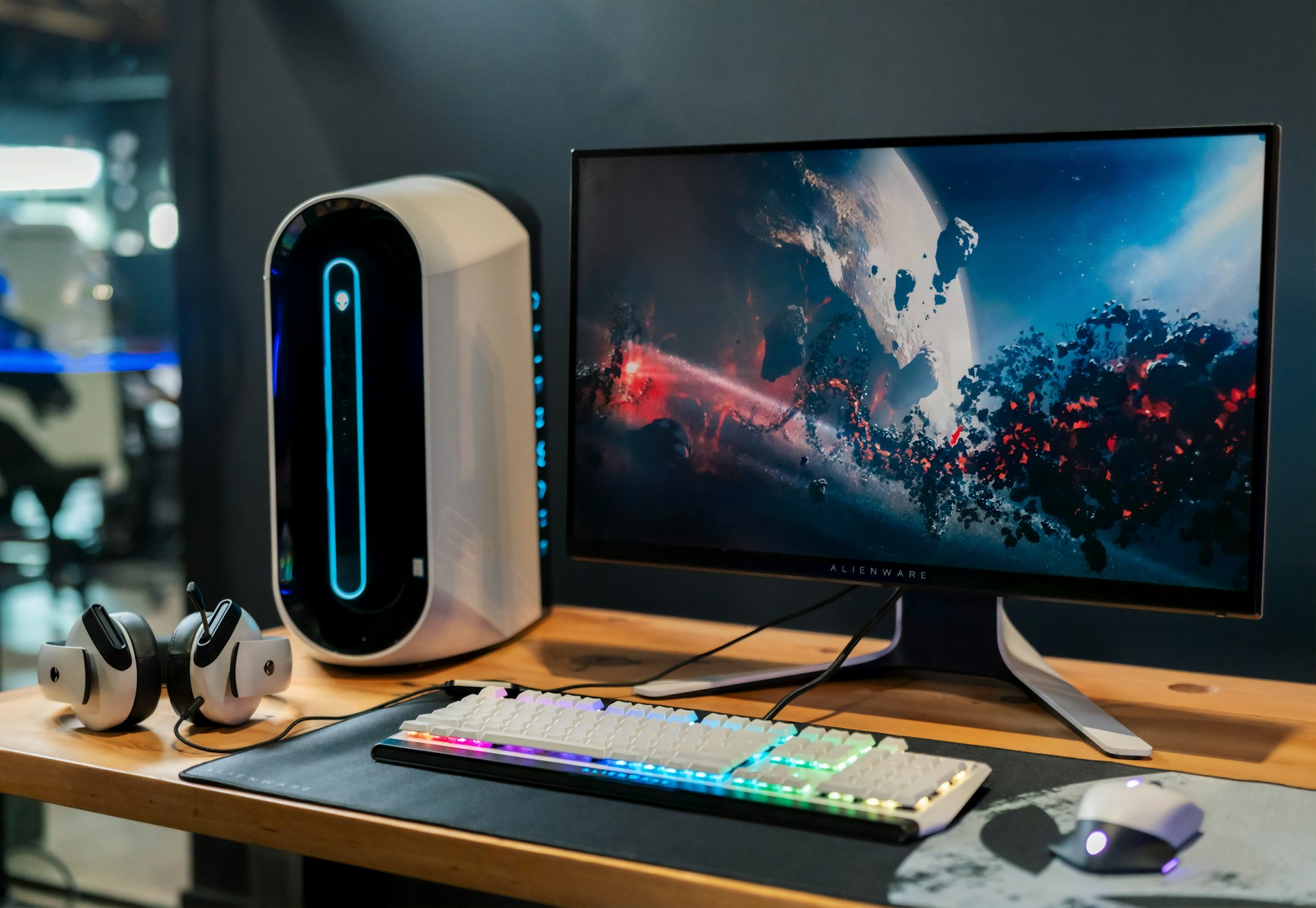 alienware-hpaq-kbcyhk-unsplash2-4.jpg