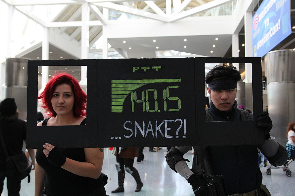 wondercon2016-metalgearsolidcosplay25988379542-1-2.jpg