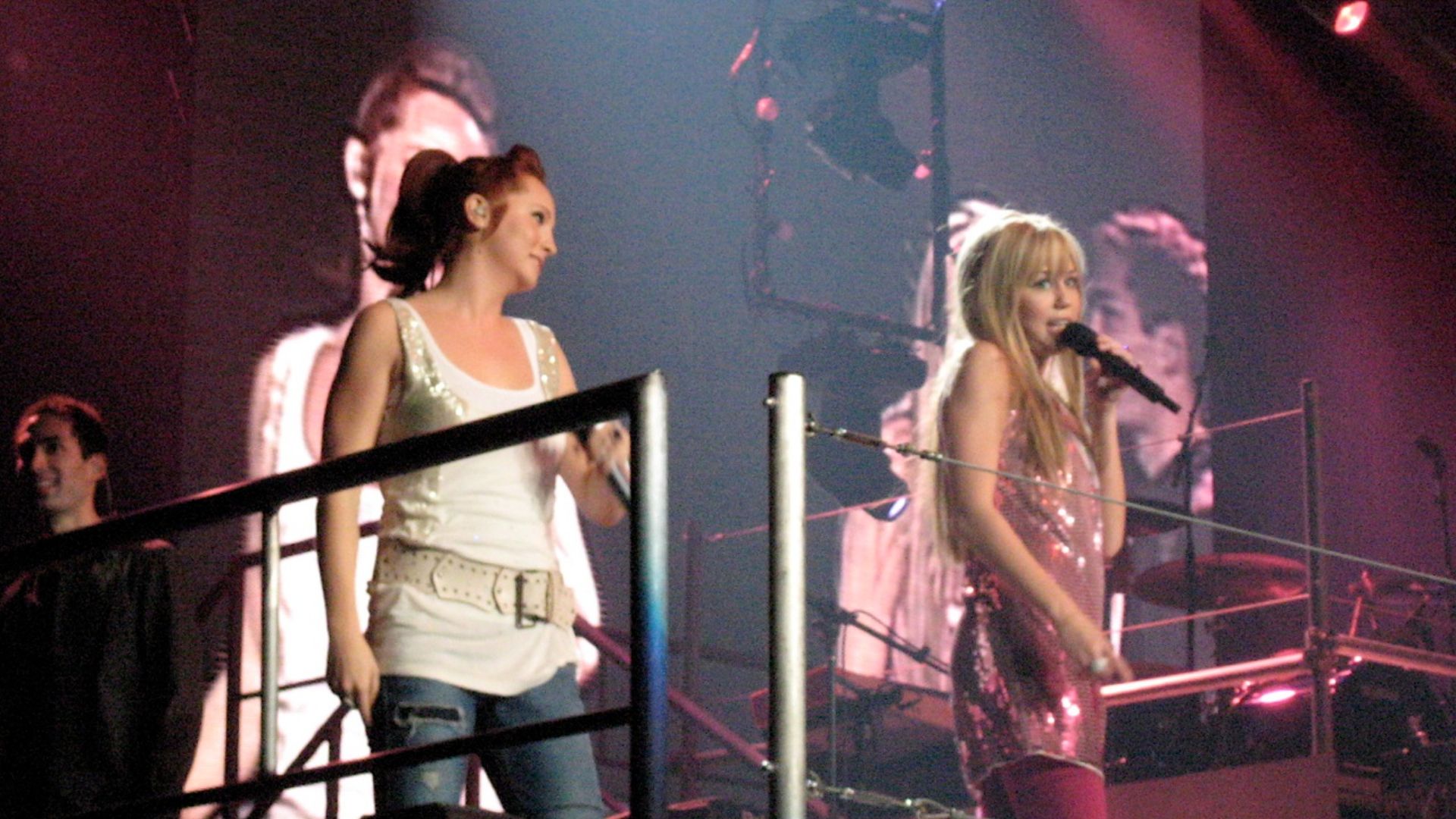 File:Miley Cyrus as Hannah Montana.jpg