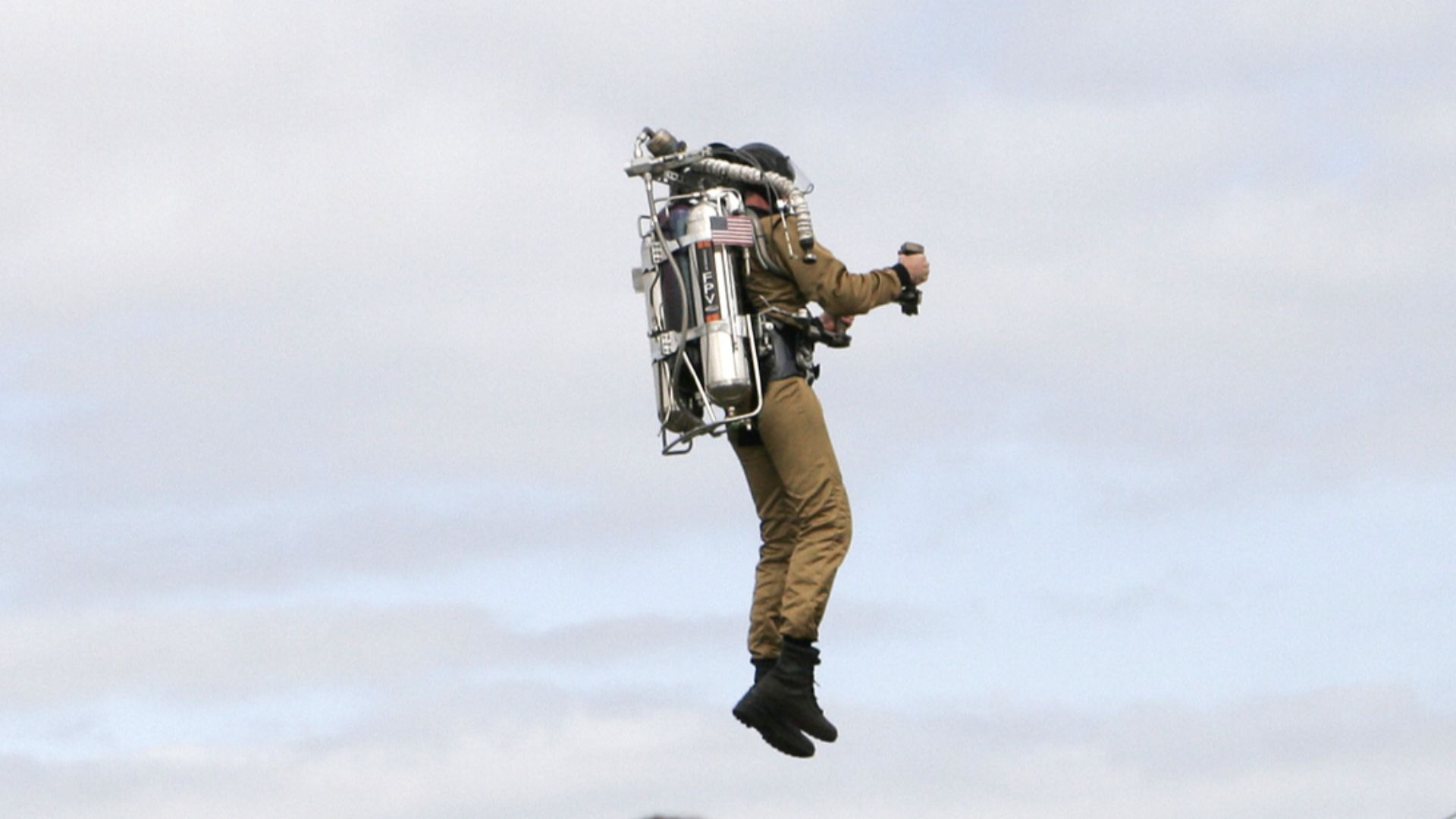 File:Rocket man02 - melbourne show 2005.jpg