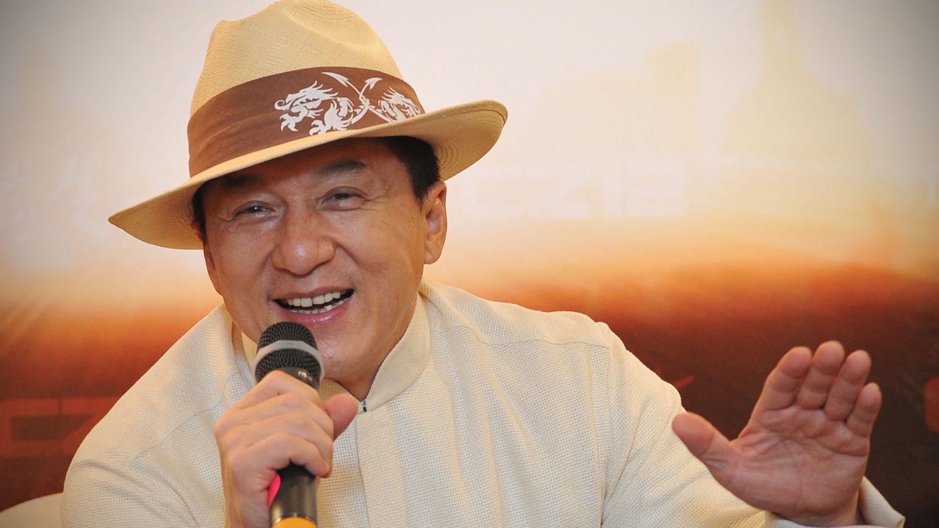 File:JACKIE CHAN (8413749672).jpg