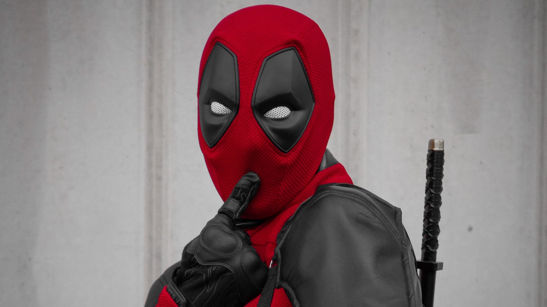File:Supanova 2022 Cosplay of Deadpool 2.jpg