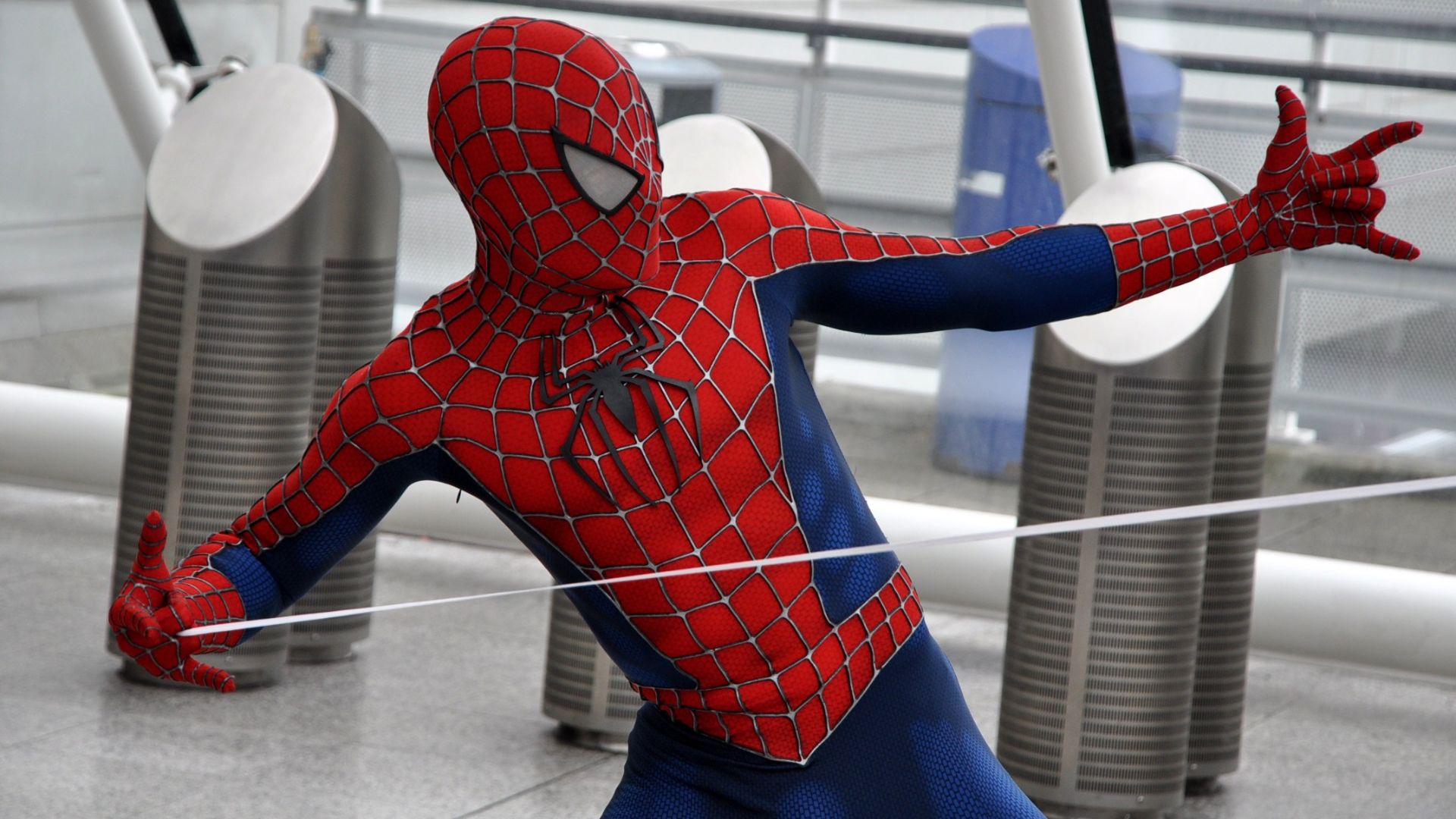 File:MCM 2013 - Spider-Man vs Doctor Octopus (8979319692).jpg