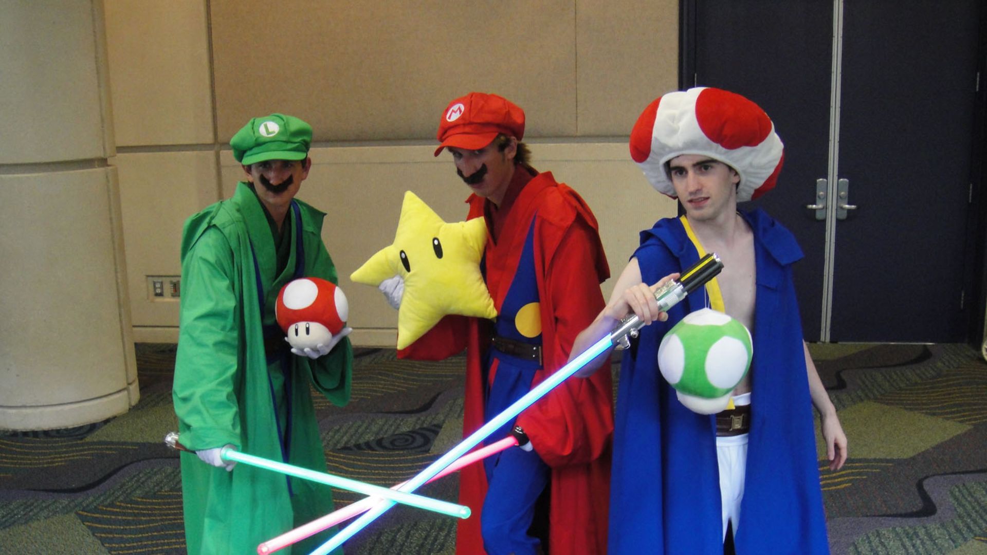 File:Star Wars Celebration V - Luigi, Mario, and Toad Jedi costumes (4940995764).jpg