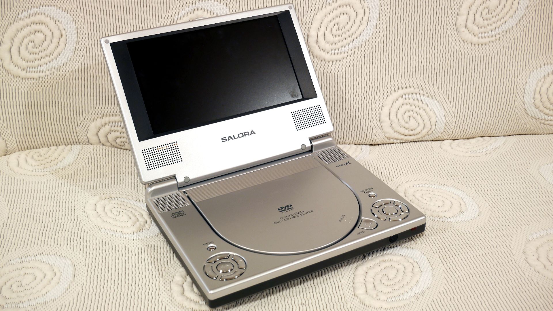 File:Salora portable DVD player.jpg
