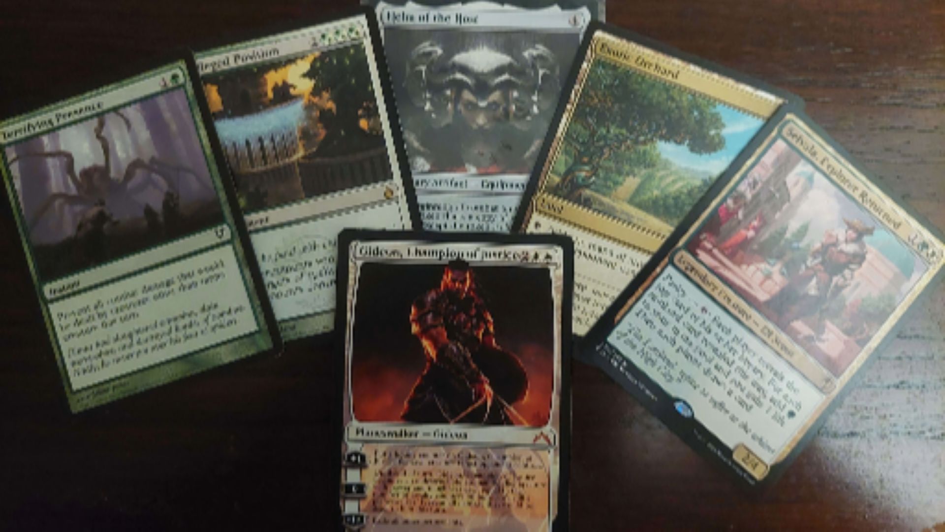 File:MagicTheGatheringCards.jpg