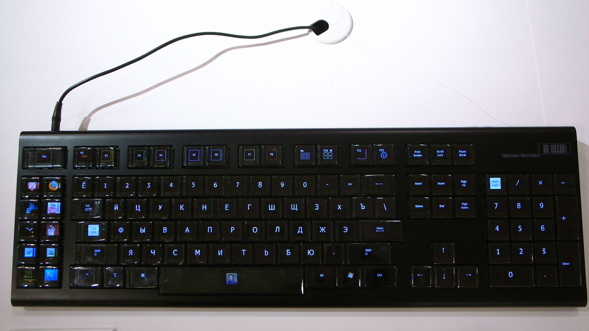 File:Optimus Maximus keyboard.jpg