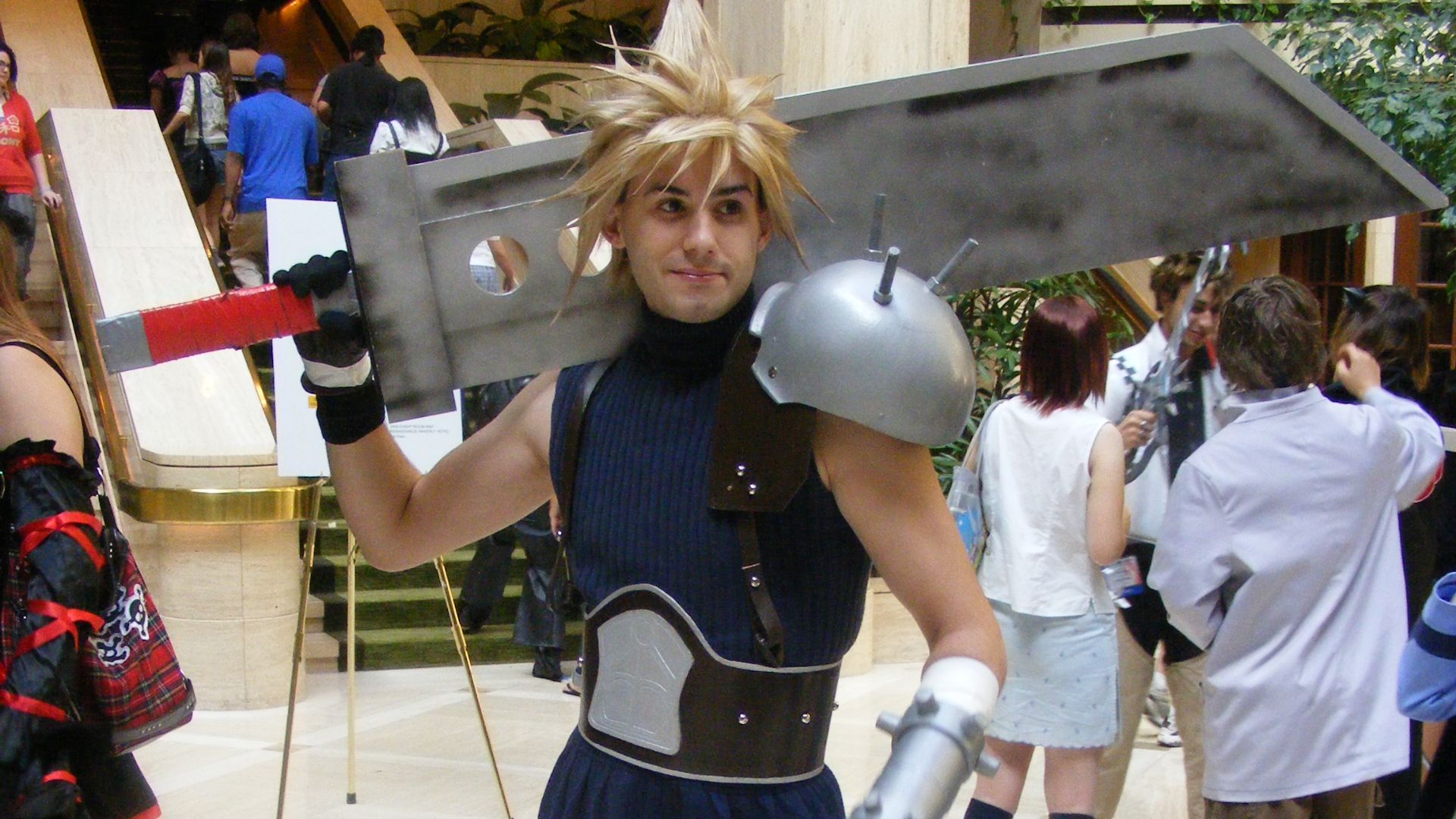 File:Cosplay - AWA14 - Cloud Strife.jpg