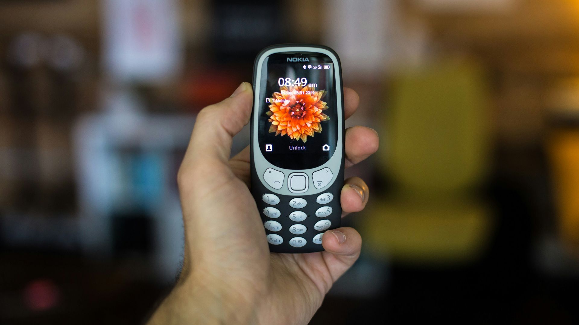 black Nokia candybar phone