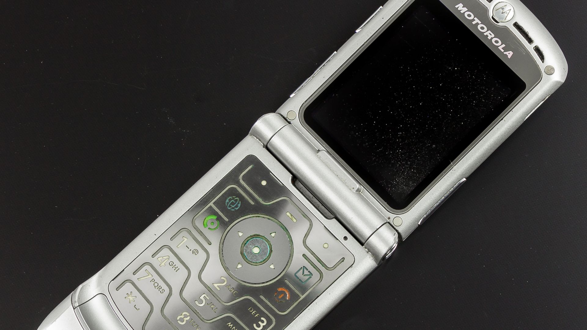 File:Motorola RAZR V3-4901.jpg