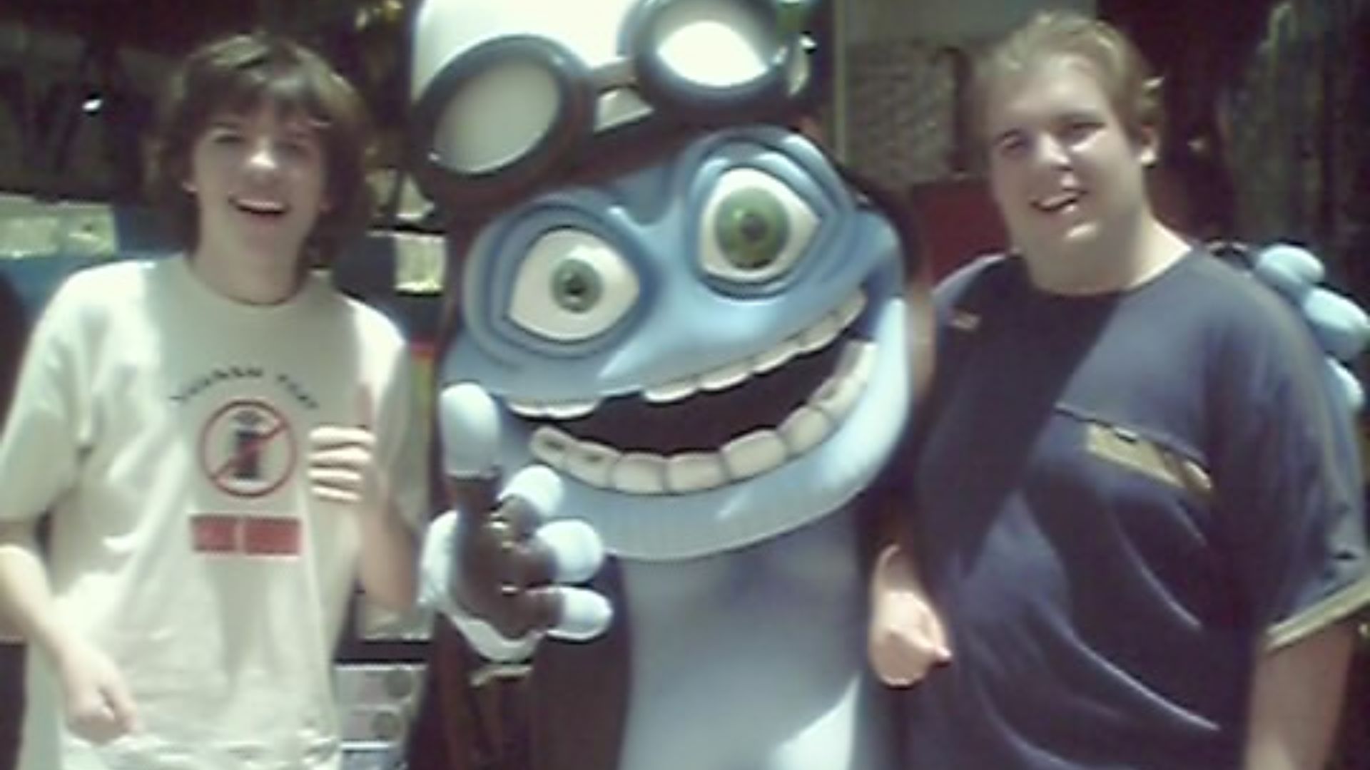 File:PublicTransport CrazyFrog.jpg