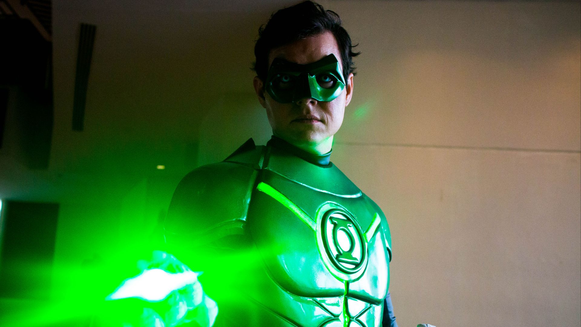 File:Dragon Con 2013 - Injustice Green Lantern (9694254229).jpg