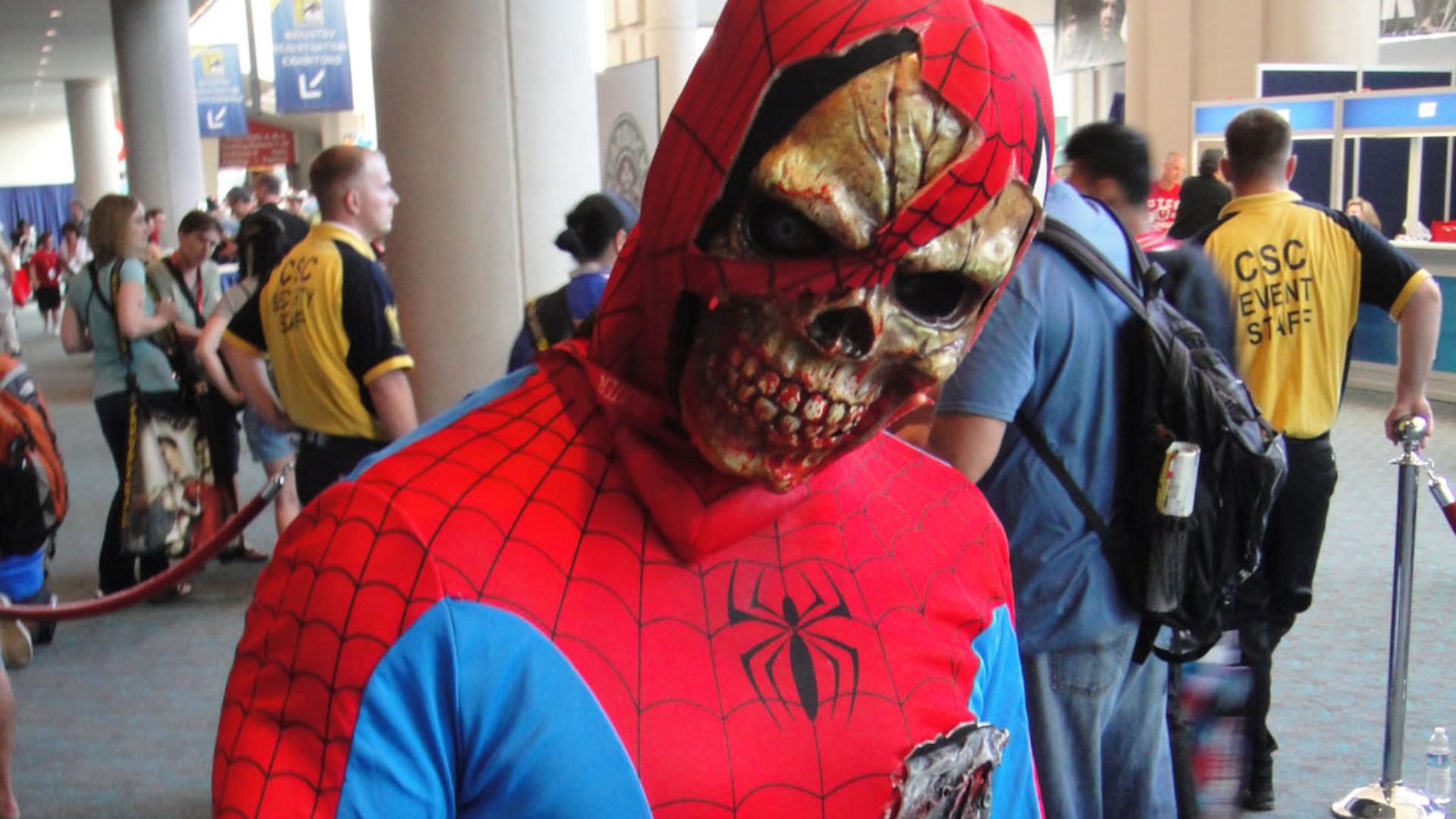 File:San Diego Comic-Con 2011 - zombie Spider-Man (6004551136).jpg