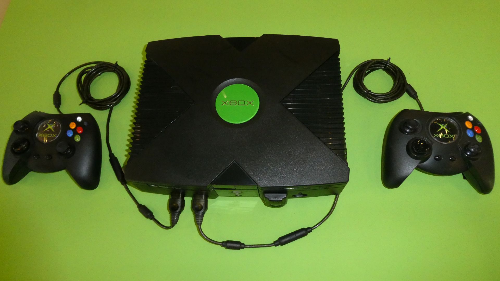 File:Microsoft XBox (2001) 2.jpg