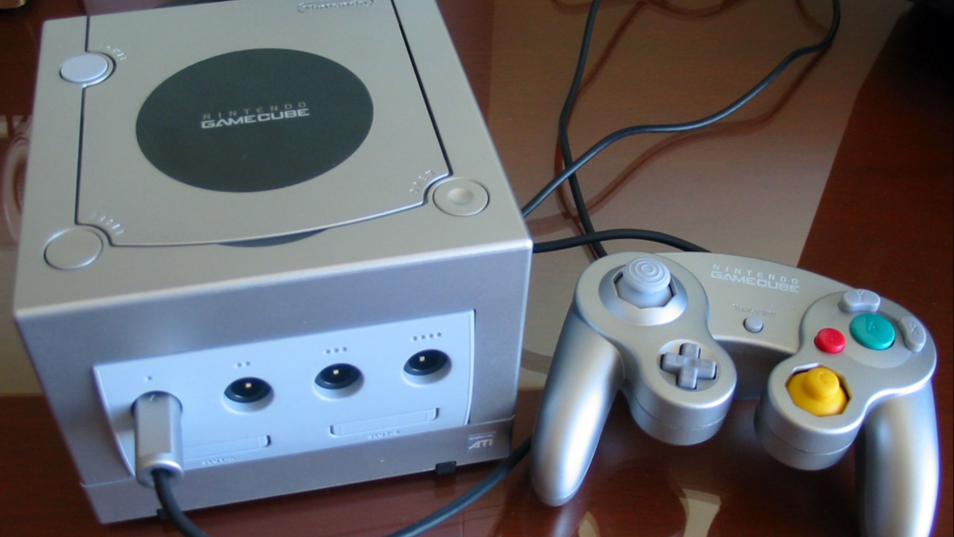 File:Nintendo Gamecube Silver.JPG