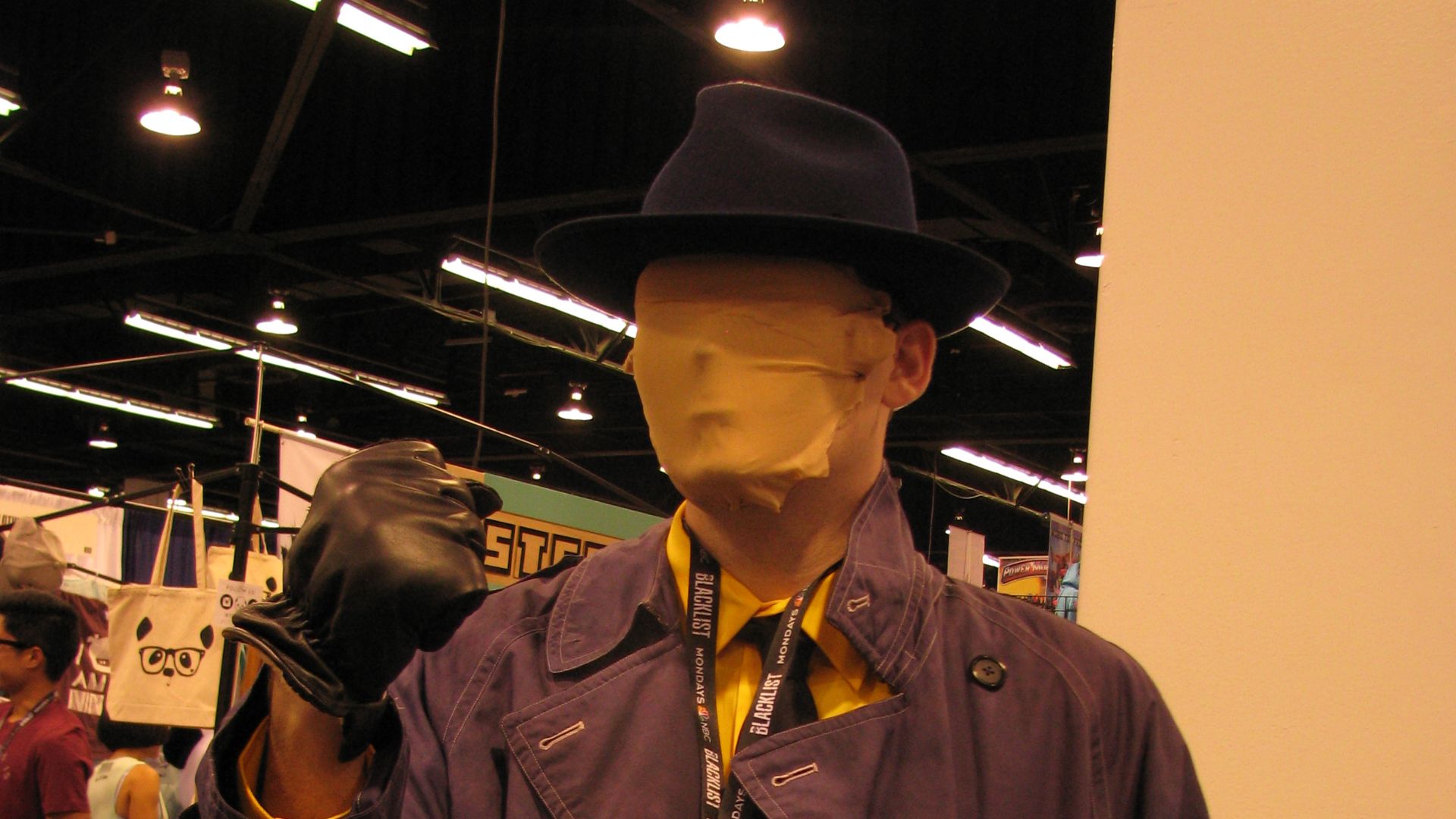 File:WonderCon 2014 - The Question cosplay (13931852952).jpg