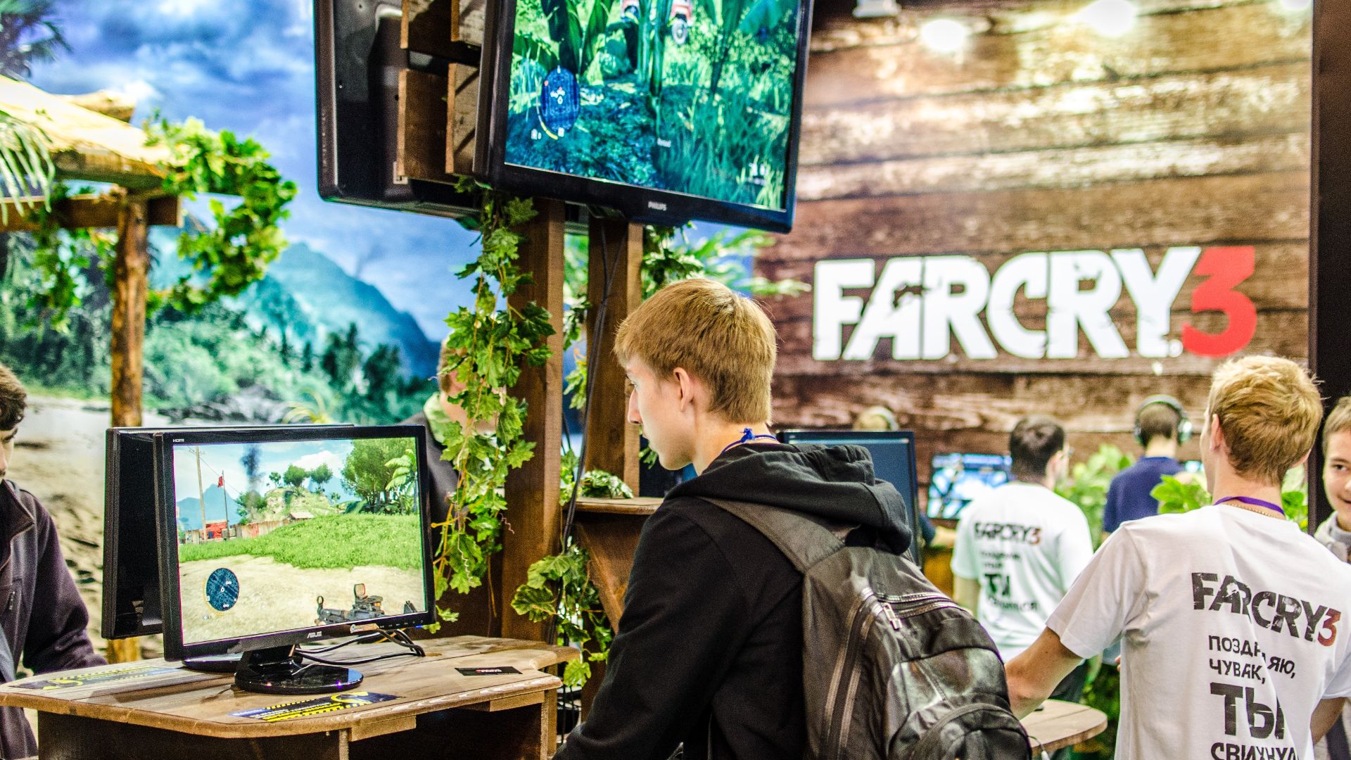 File:Far Cry 3 at Igromir 2012.jpg