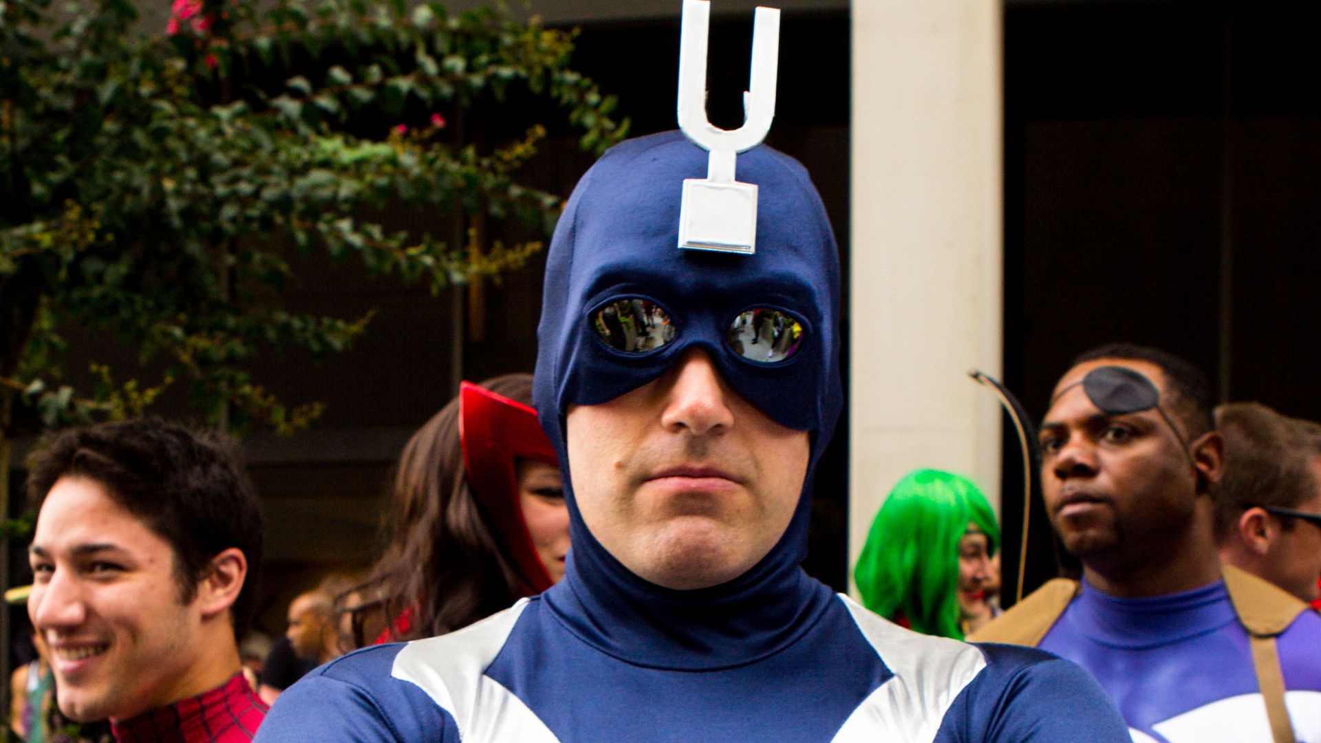 File:Dragon Con 2013 - Black Bolt (9694701713).jpg