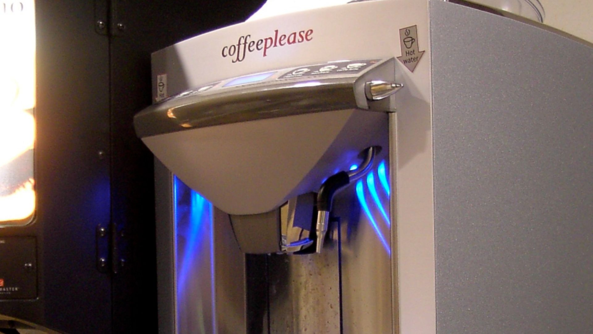 File:New coffee machine with blue LEDs!.jpg