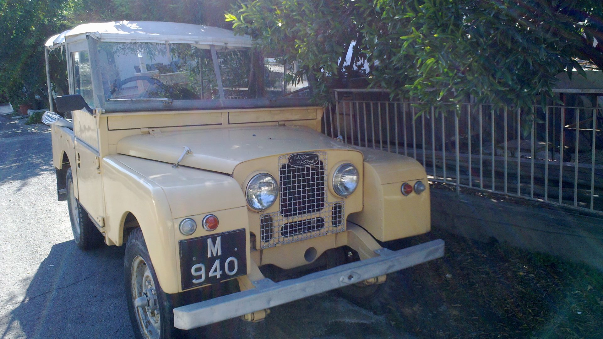 File:1950s Land Rover.jpg