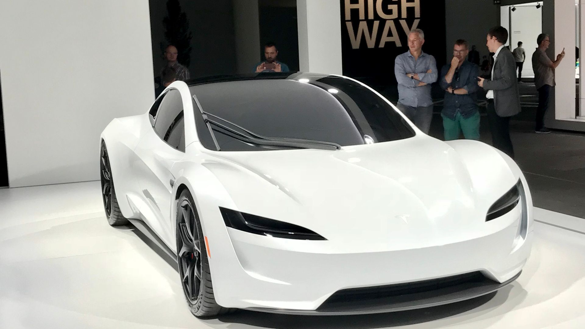 File:Tesla Roadster, Grand Basel 2018 02.jpg