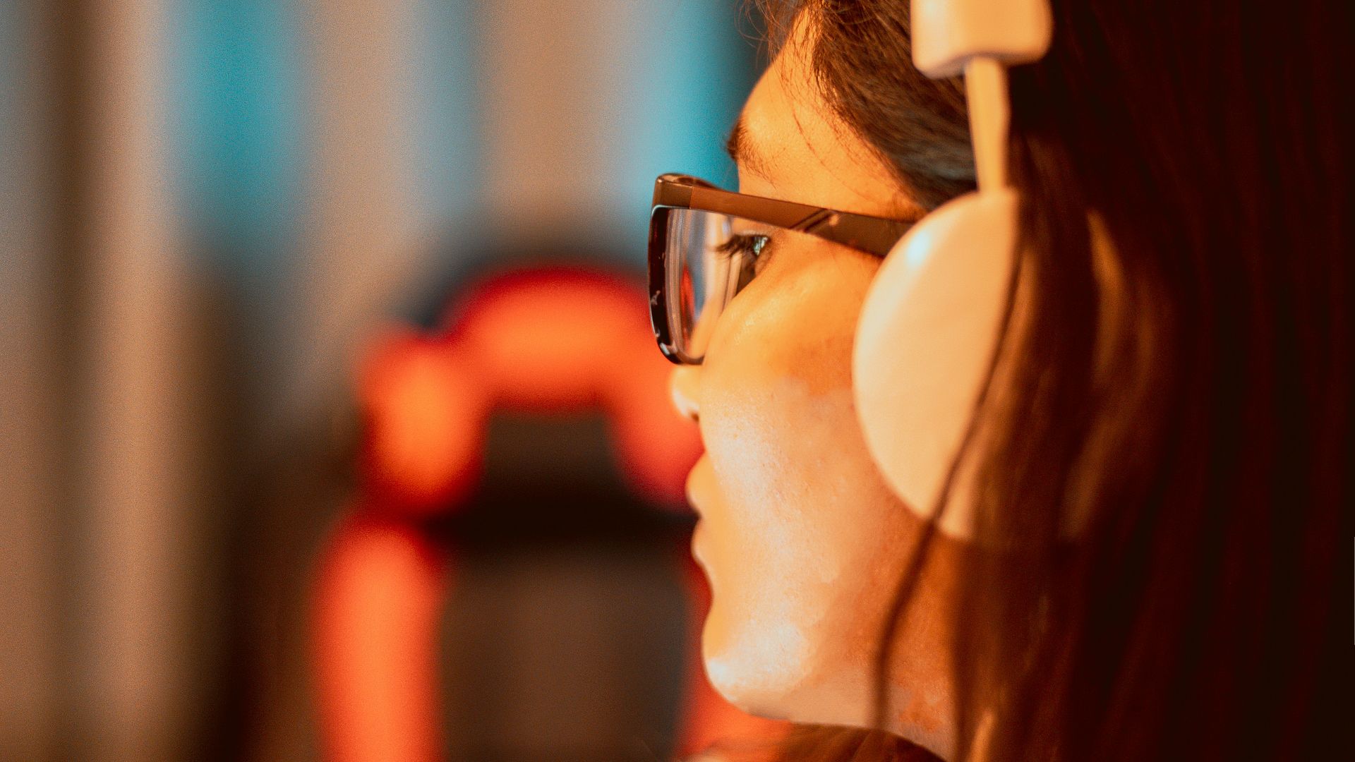 woman in black framed eyeglasses